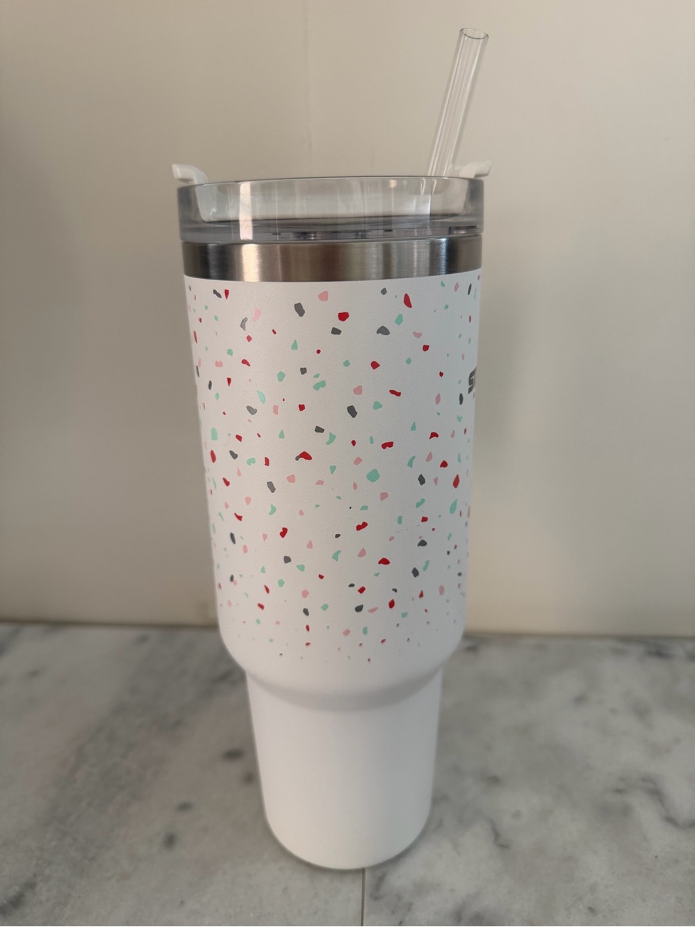 Stanley 40z Adventure Quencher White Terrazzo Confetti - Picture 3 of 8